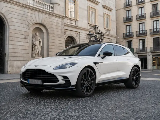 Aston Martin DBX 707 2026 — Geneva Luxury Car Rental, Genève