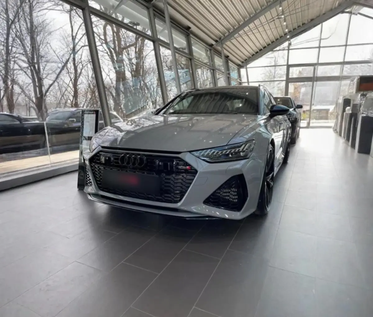 Audi RS6 Dynamic 2023 — Geneva Luxury Car Rental, Genève. Audi RS6 Dynamic à Genève La Audi RS6 Dynamic 2023 fait partie des véhicules proposés à…