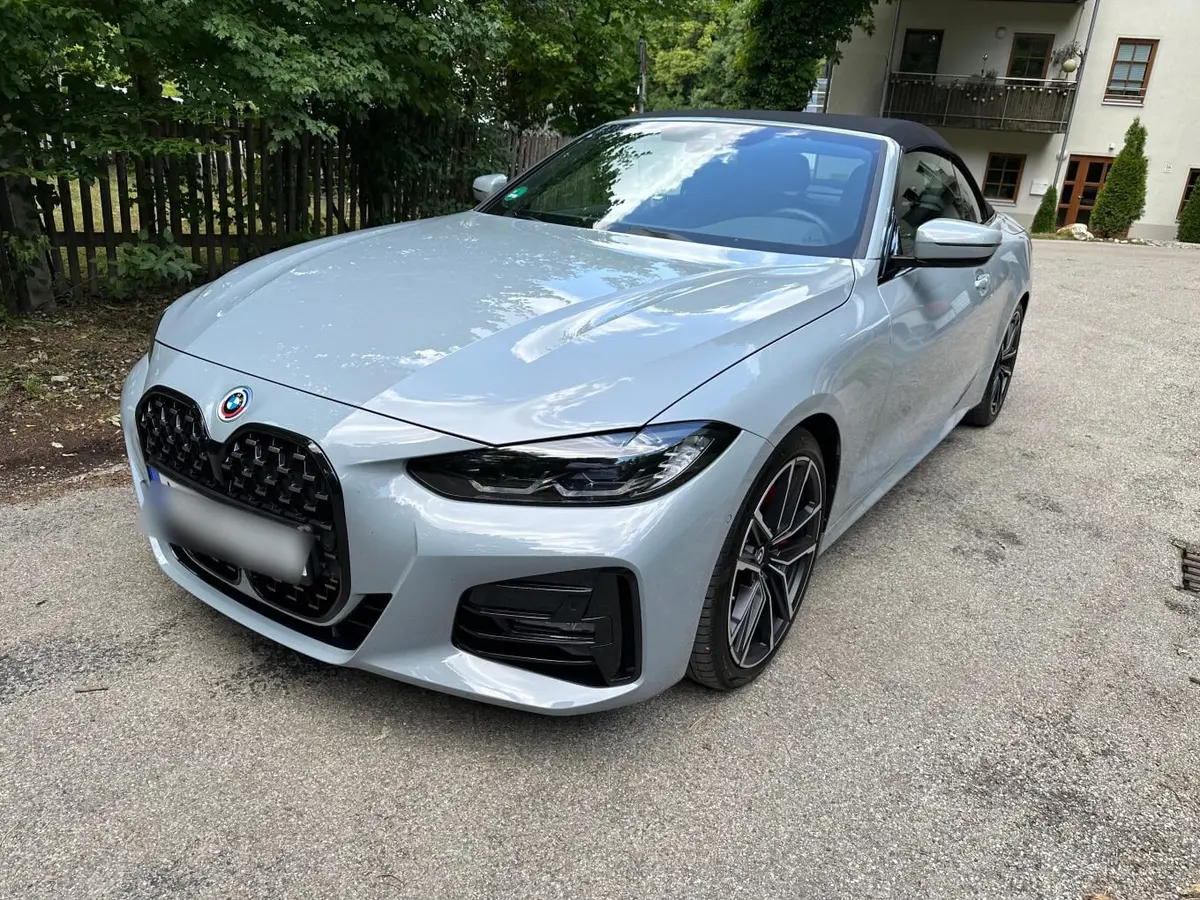 BMW 430i Cabrio 2023 — Geneva Luxury Car Rental, Genève. BMW 430i Cabrio à Genève Le BMW 430i Cabrio 2023 est proposé à la location à Genève dans…
