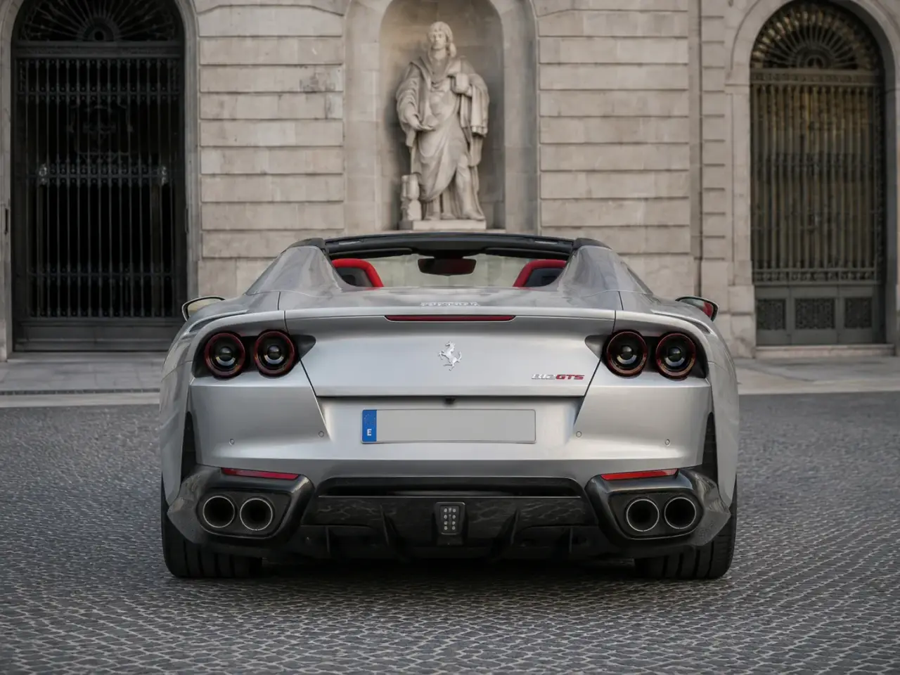 Ferrari 812 GTS 2024, vue arrière — Geneva Luxury Car Rental, Genève. Ferrari 812 GTS à Genève La Ferrari 812 GTS 2024 est proposée à la location à Genève. Ce…
