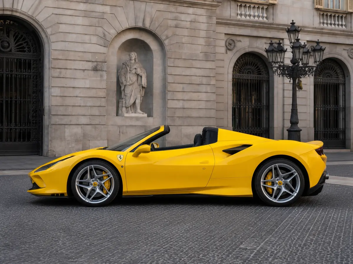 Ferrari F8 SPIDER 2023, extérieur — Geneva Luxury Car Rental, Genève. Ferrari F8 SPIDER à Genève La Ferrari F8 SPIDER 2023 est proposée à la location à Genève…