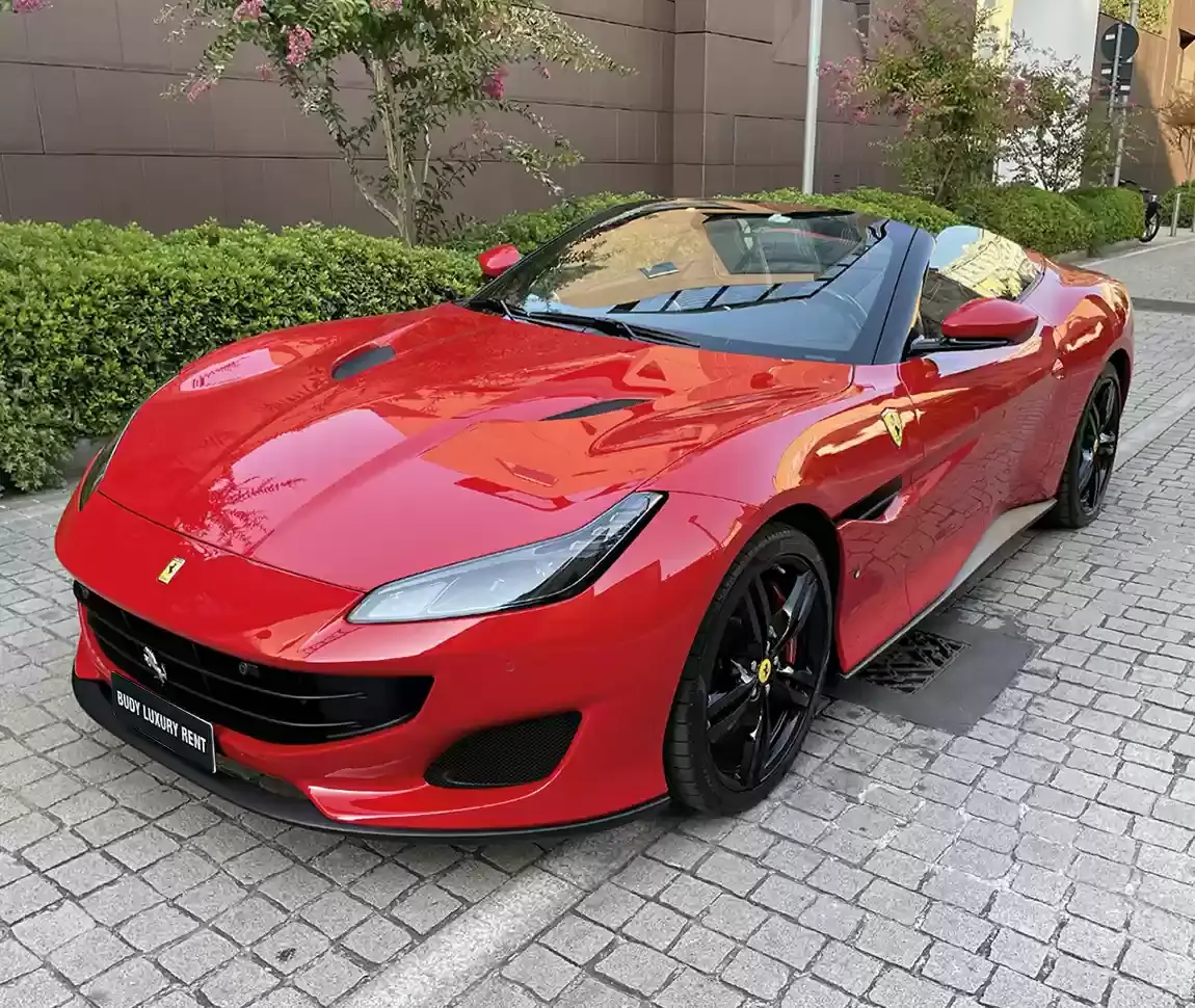 Ferrari Portofino M 2023 — Geneva Luxury Car Rental, Genève. Ferrari Portofino M à Genève La Ferrari Portofino M 2023 est proposée à la location à…