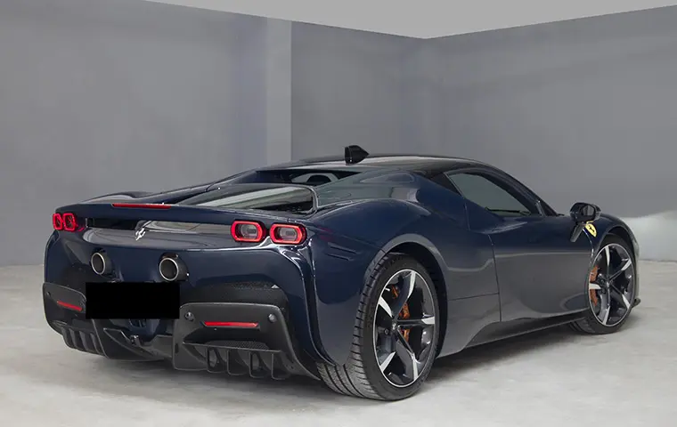 Ferrari SF90 Stradale 2025, intérieur — Geneva Luxury Car Rental, Genève. Ferrari SF90 Stradale à Genève La Ferrari SF90 Stradale 2025 figure parmi les supercars…