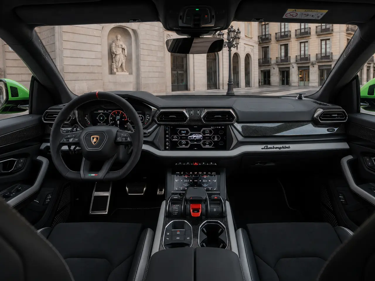 Lamborghini Urus SE 2026, intérieur — Geneva Luxury Car Rental, Genève. Lamborghini Urus SE à Genève Le Lamborghini Urus SE 2026 est proposé à la location à…