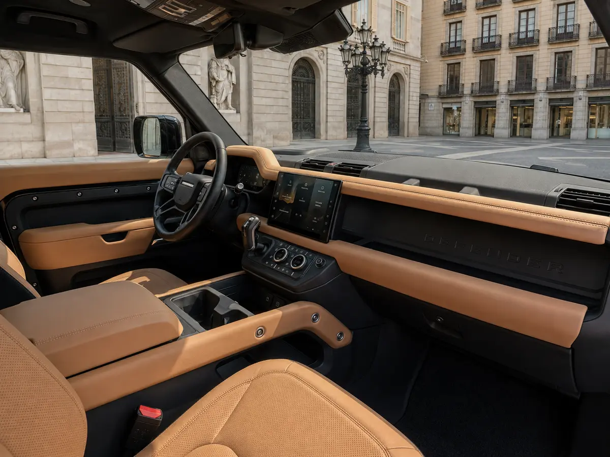 Land Rover Defender 2024, intérieur — Geneva Luxury Car Rental, Genève. Land Rover Defender à Genève Le Land Rover Defender 2024 fait partie des SUV proposés à…