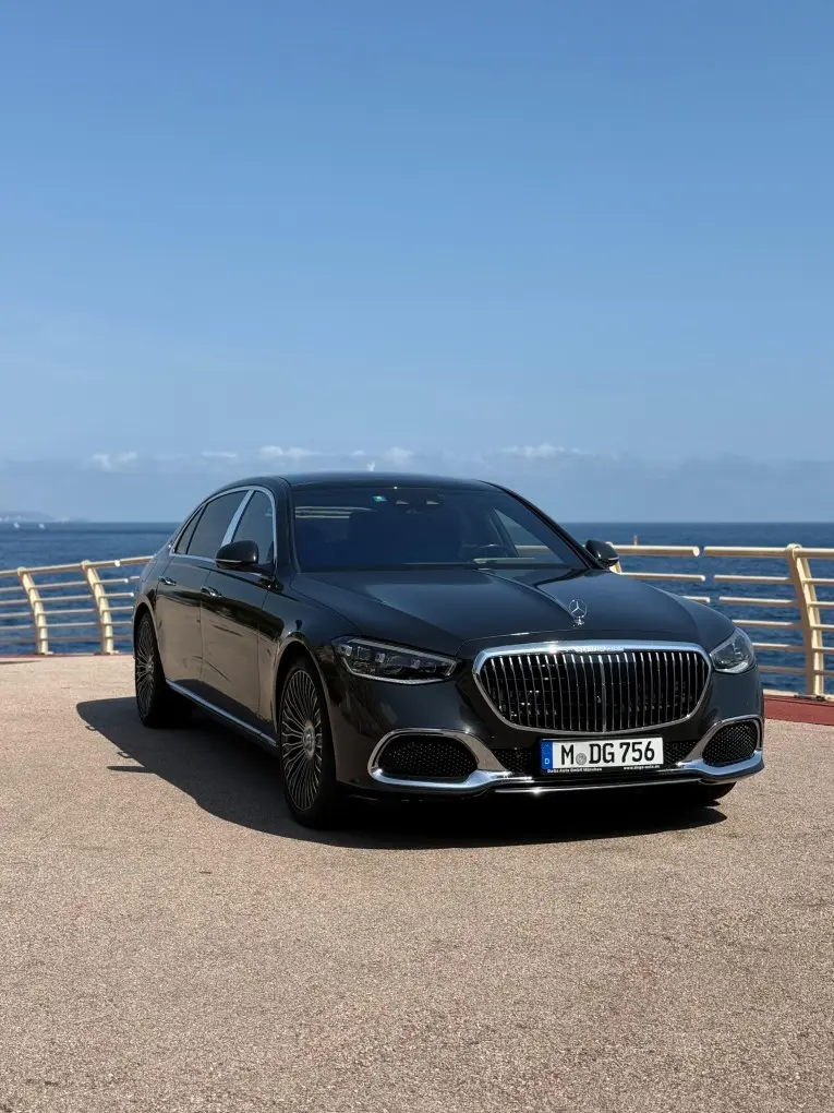 Maybach S580 2023 — Geneva Luxury Car Rental, Genève. Maybach S580 à Genève La Maybach S580 2023 fait partie des véhicules proposés à la…