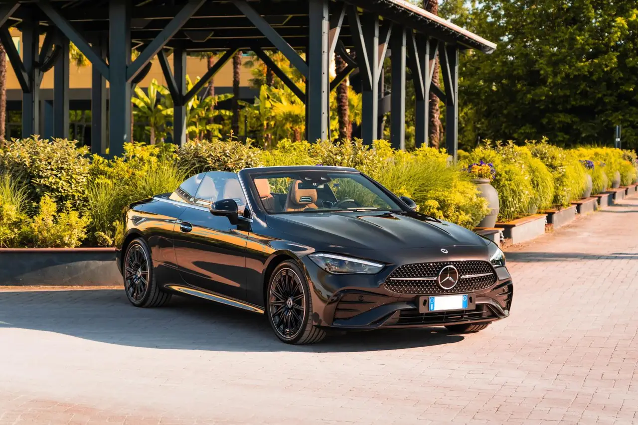 Mercedes Benz CLE 300 Cabriolet AMG Premium 2025 — Geneva Luxury Car Rental, Genève. Mercedes Benz CLE 300 Cabriolet AMG Premium à Genève La Mercedes Benz CLE 300 Cabriolet…