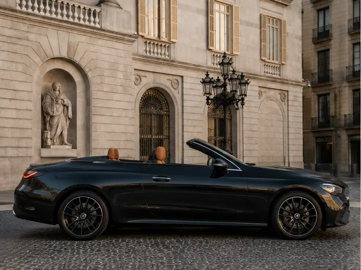 Mercedes Benz CLE 300 Cabriolet AMG Premium 2025, vue avant — Geneva Luxury Car Rental, Genève. Mercedes Benz CLE 300 Cabriolet AMG Premium à Genève La Mercedes Benz CLE 300 Cabriolet…