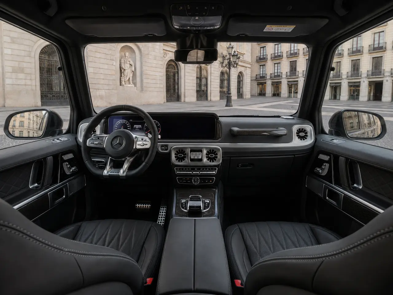Mercedes Benz G63 2023, vue arrière — Geneva Luxury Car Rental, Genève. Mercedes Benz G63 à Genève Le Mercedes Benz G63 2023 est disponible à la location à…