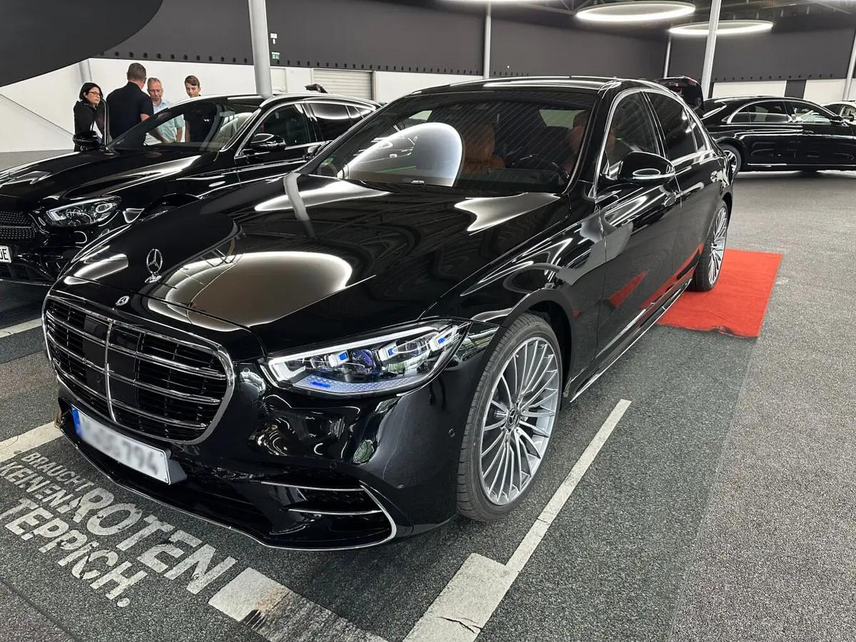 Mercedes Benz S-klasse S400 Long 4-Matic 2023 — Geneva Luxury Car Rental, Genève. Mercedes Benz S-klasse S400 Long 4-Matic à Genève Le Mercedes Benz S-klasse S400 Long…