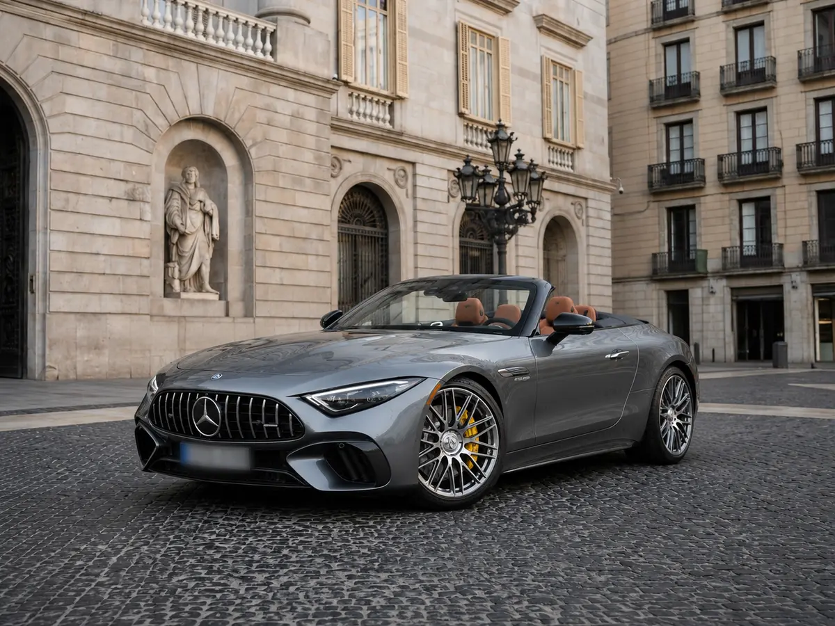Mercedes Benz SL63 Cabrio 2023 — Geneva Luxury Car Rental, Genève. Mercedes Benz SL63 Cabrio à Genève La Mercedes Benz SL63 Cabrio 2023 est proposée à la…