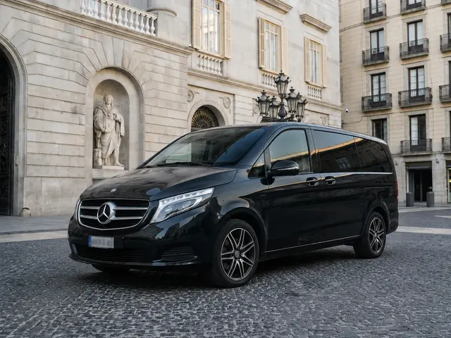 Mercedes V Class 2026 — Geneva Luxury Car Rental, Genève