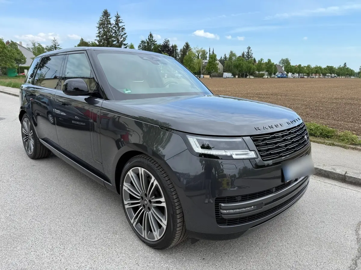 Rover Range Rover Autobiography D350 7s 2025 — Geneva Luxury Car Rental, Genève. Rover Range Rover Autobiography D350 7s à Genève Le Rover Range Rover Autobiography D350…